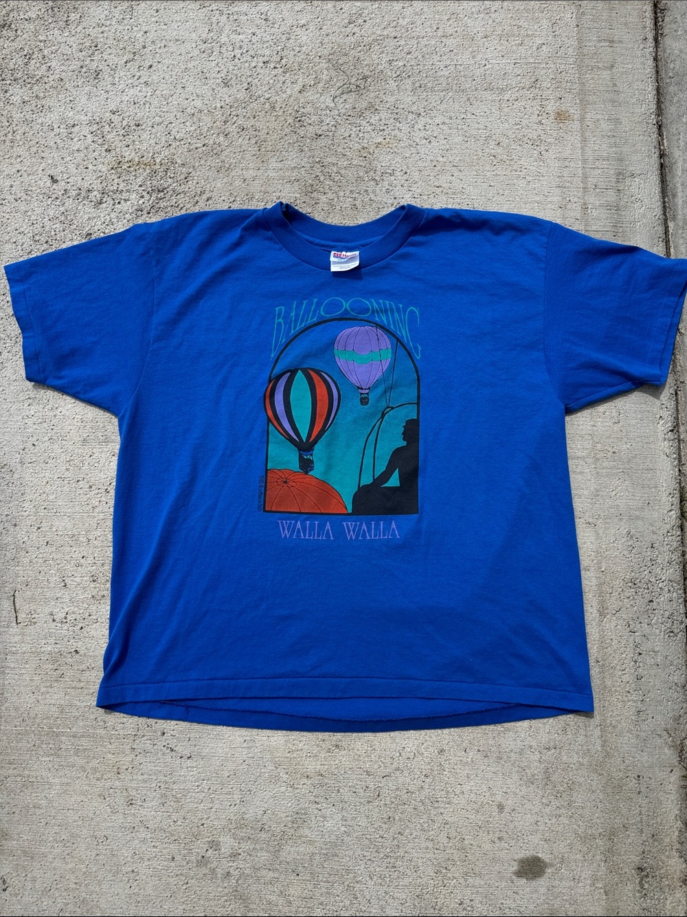 Vintage 92 Royal Blue Hot Air Balloon Graphic Tee - Walla Walla, WA